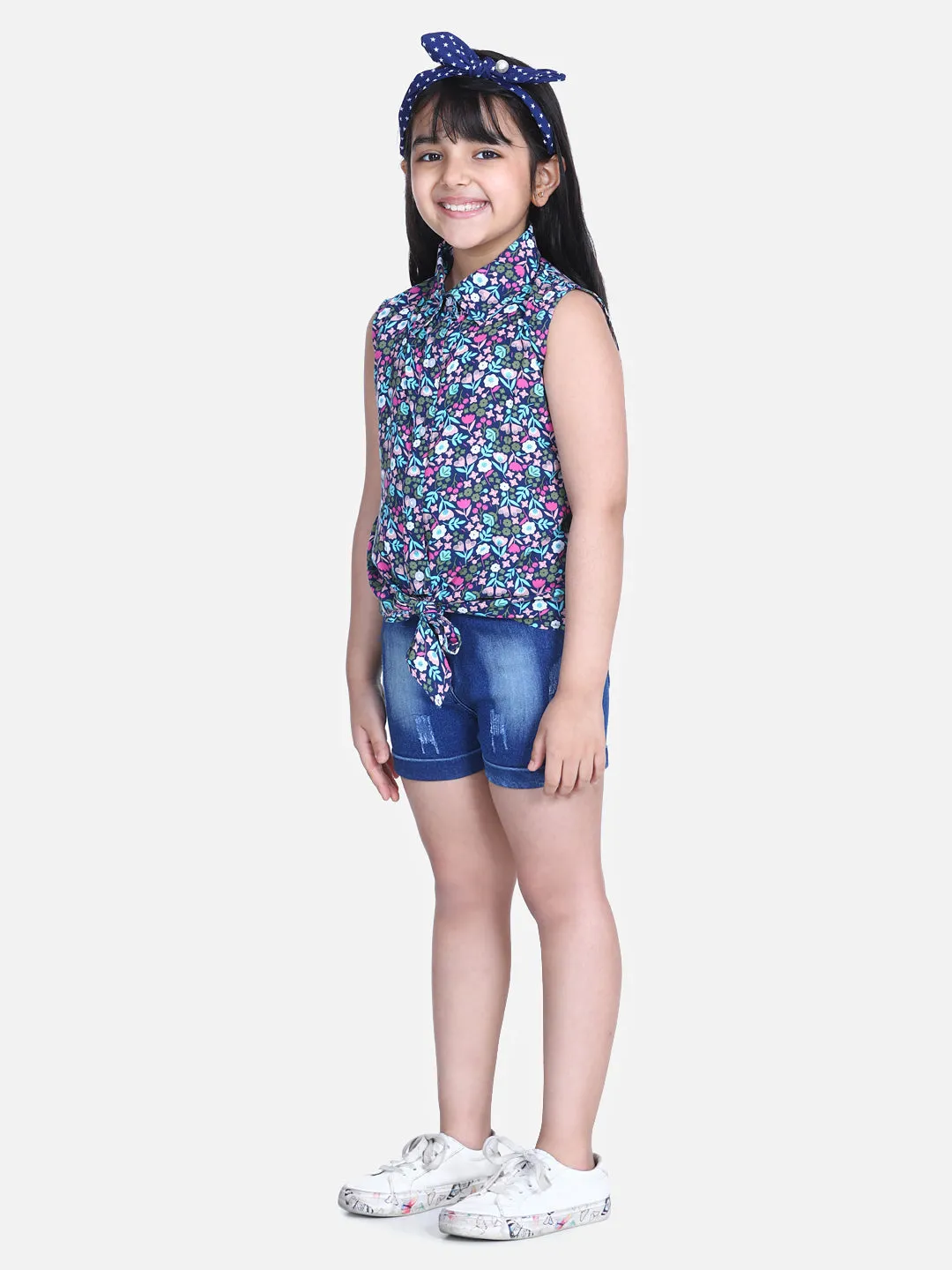 Girl's  Blue Printed Tie Knot Top With Denim Shorts - StyleStone Kid